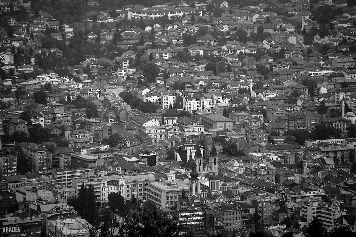Sarajevo_panorama_BW