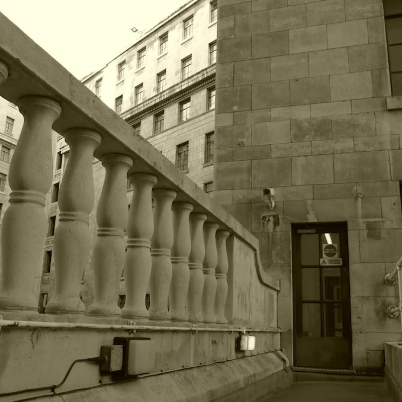 Bush_house_001.jpg