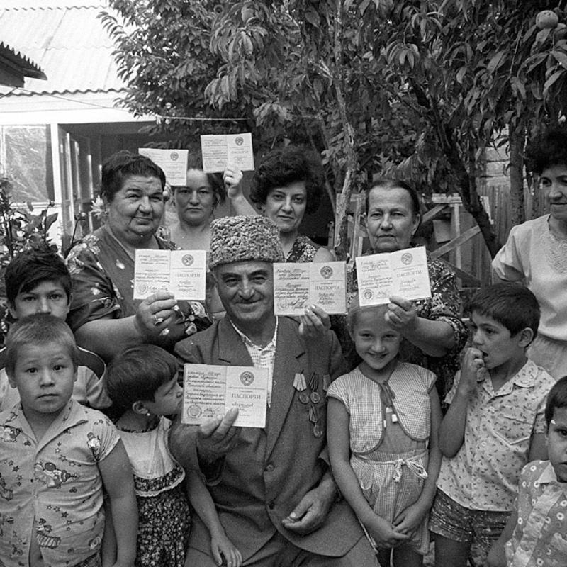 001_Tatars_1989.jpg